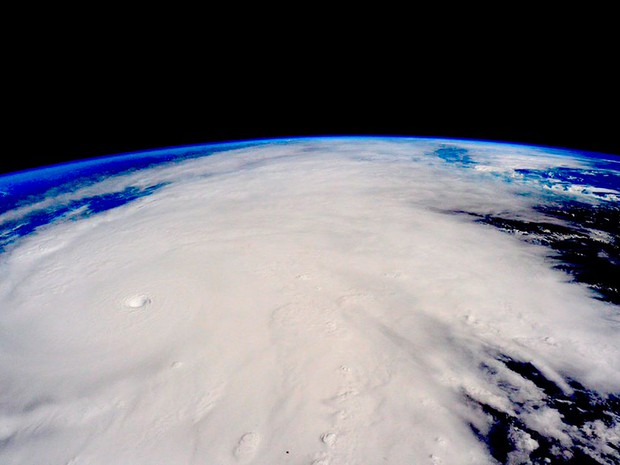 Oremos: México aguarda pior furacão da sua história hoje Us-mex10