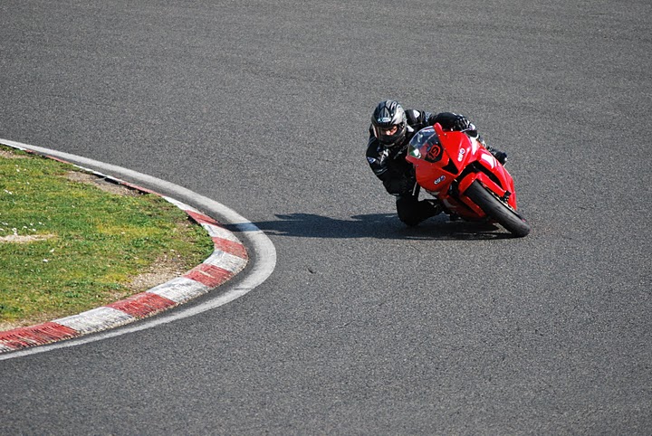 PLATINE DE DEPORT POUR CBR 600 DE 2008 Dsc_0111