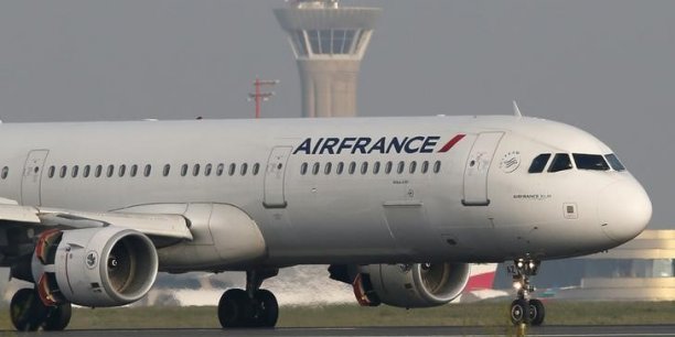 Air France - Page 2 053