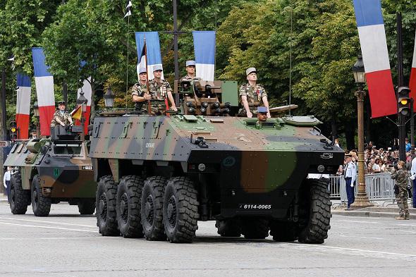 Armée Française / French Armed Forces - Page 22 8218