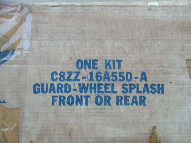 (02) Accessoire: Garde boue pour Mustang 1968  Splash10