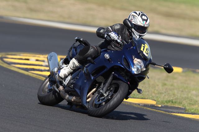 Super bike School Eastern Creek  Tmp_0311