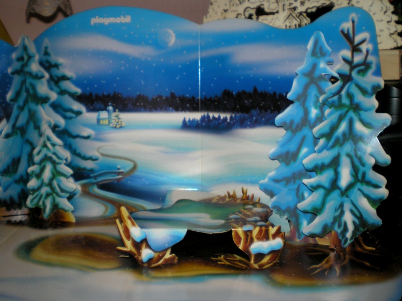 Weihnachtswelt mit PLAYMOBIL-Figuren und -Zubehör 001b2c10