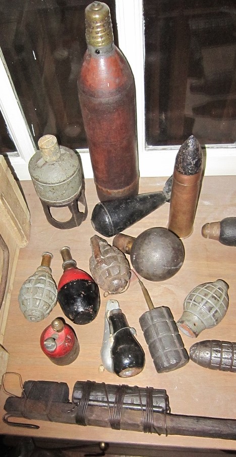 Bernécourt vitrine munitions. (Barth). Img_0011