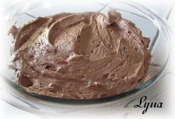 Crème au beurre au chocolat (avec farine) Glayag11