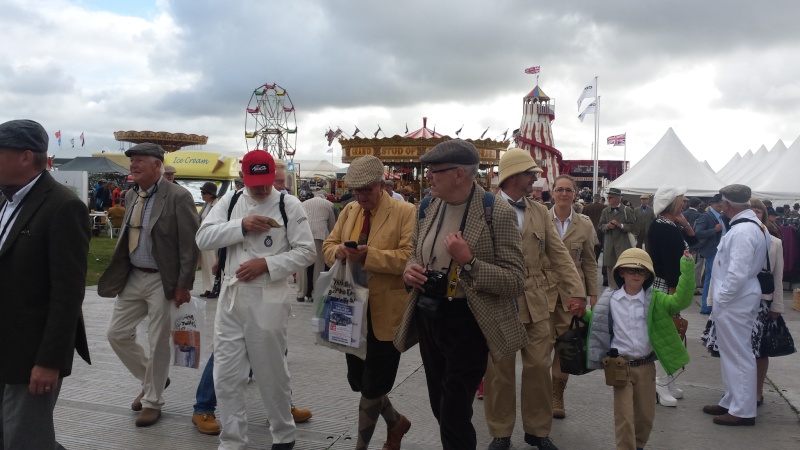 Goodwood Revival 2015 - Page 3 20150967