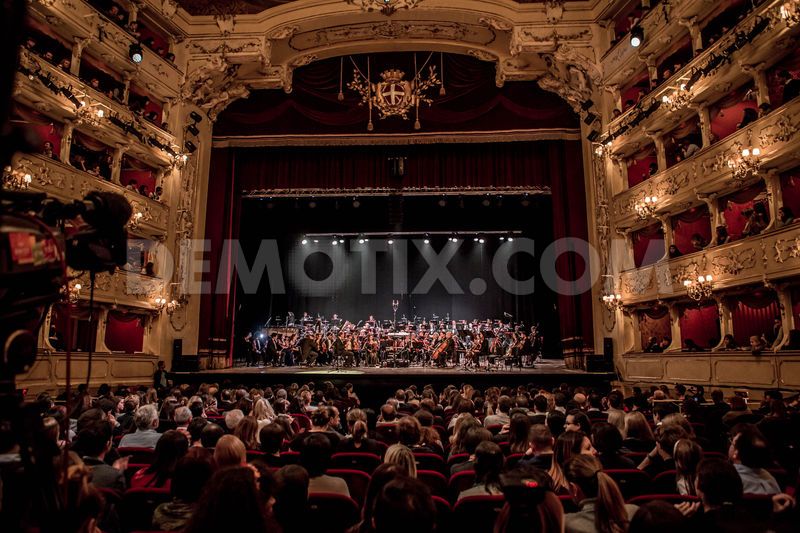 Concert Théâtre de Côme Italie le 24/10/15 14457114