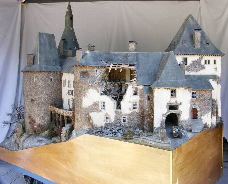 Existe-t-il un fabricant de maquettes de château fort ? Sans_t10