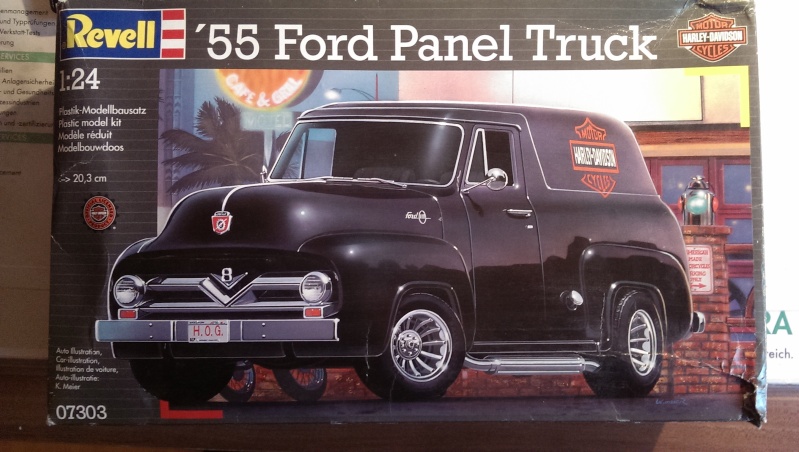 Revell's '55 Ford Panel Truck 1:24  FERTIG Ford_p10
