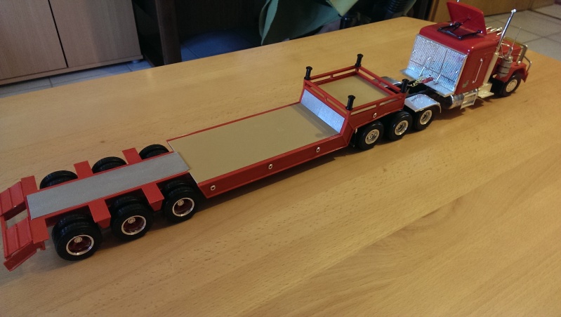 Der Lowboy von amt/ERTL in 1:25 Imag1438