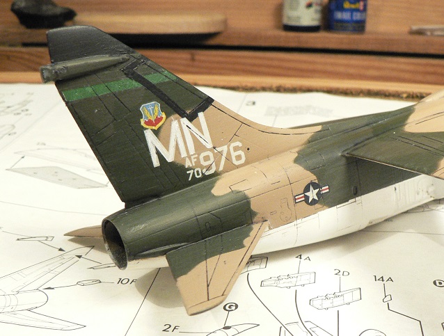 [Chrono Septembre 2015] [Esci] Vought A-7 Corsair II - Page 2 6-412