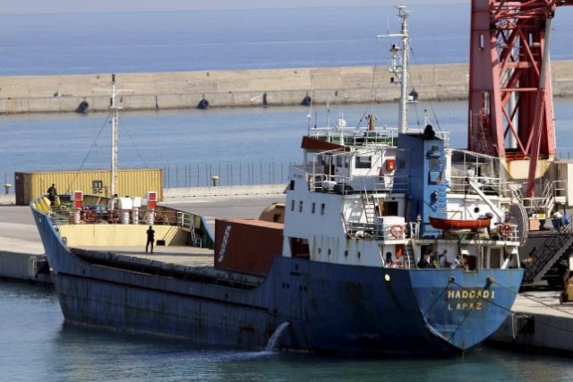 ALERTE ..........Un cargo d'aide aux « réfugiés » bourré d'armes . Haddad10