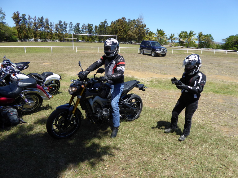 Dimanche 20 septembre : les motards roulent pour les évasanés ! P1040719