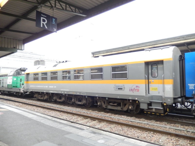 Train technique en gare de Paris-Lyon Dscn8012