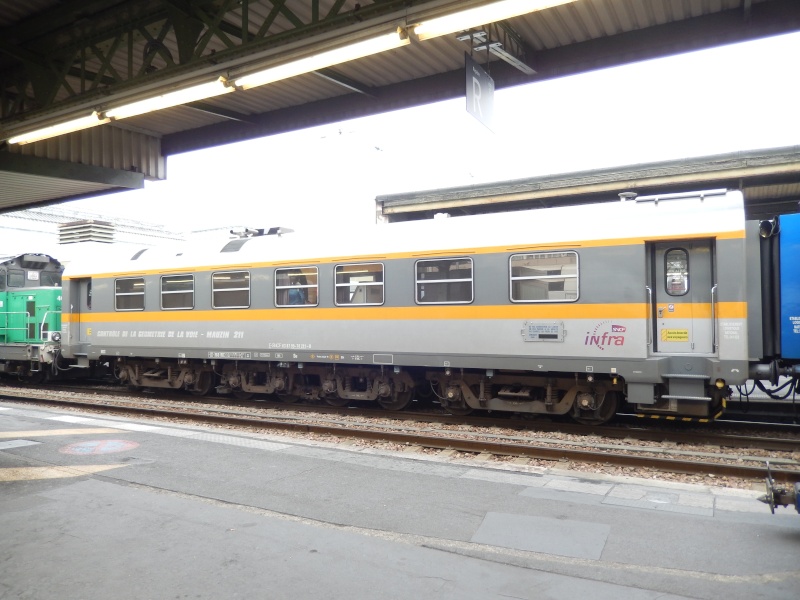 Train technique en gare de Paris-Lyon Dscn8015