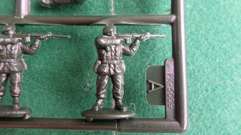 [Revell] British Paratroopers Fakland Wars Para_g12