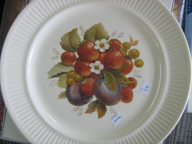 CL Fruit Design & Gold edge on Apollo is Cake Plate/Server Peaches, Pears, Strawberries d997 Img_3229