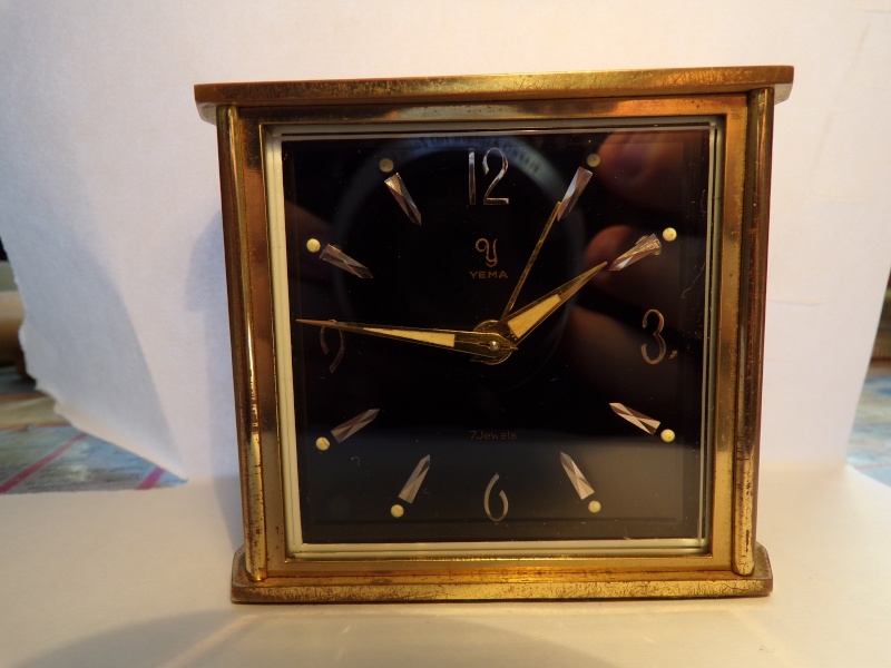 Un post qui référence les montres de brocante... tome III - Page 3 101_1113