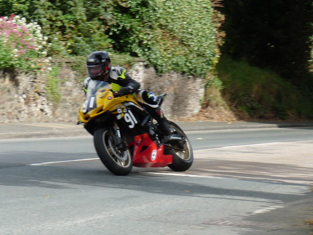 [Road Racing] Classic TT-Manx GP 2015 - Page 11 P1070631