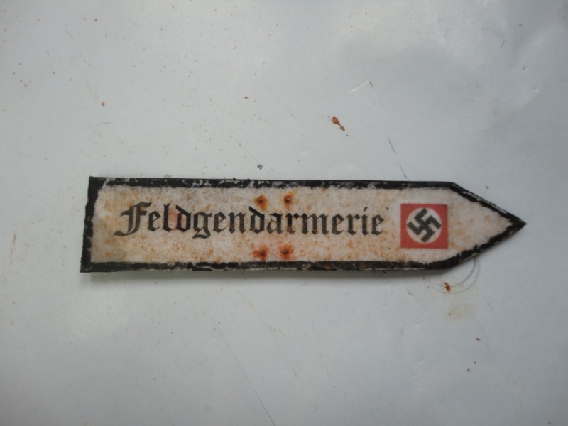 Feldgendarme - Young Miniatures ref 1919 - 1/9 200 mm ( finie ) - Page 4 Dsc08929