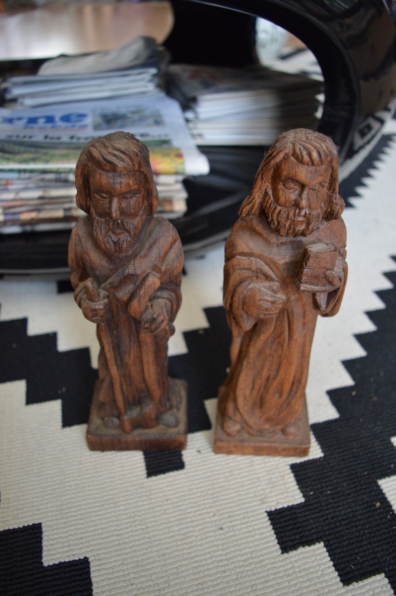 Deux statues en bois Dsc_0514