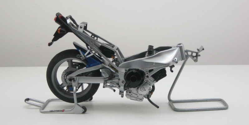 Yamaha R1 1998 - Page 4 24092013