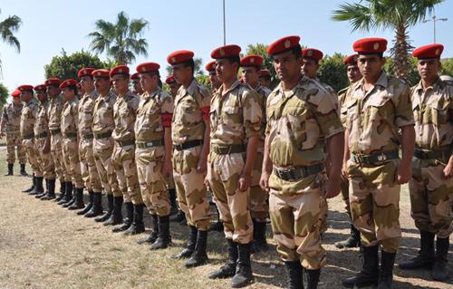 ديبكا الاسرائيلي : مصر ترسل قوات المشاه مدعومة بالمدرعات للقتال باليمن 2013-610