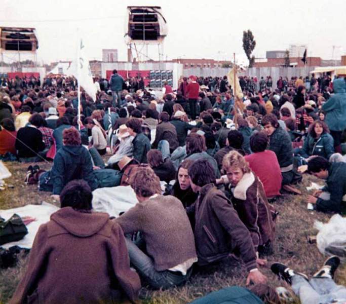 1979 / 08 / 24 - Reading, Festival 720