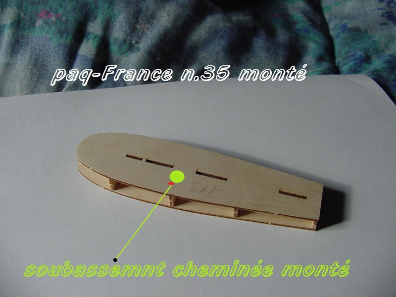 Construire le France 1/250 de chez Hachette - Page 6 Monty_48