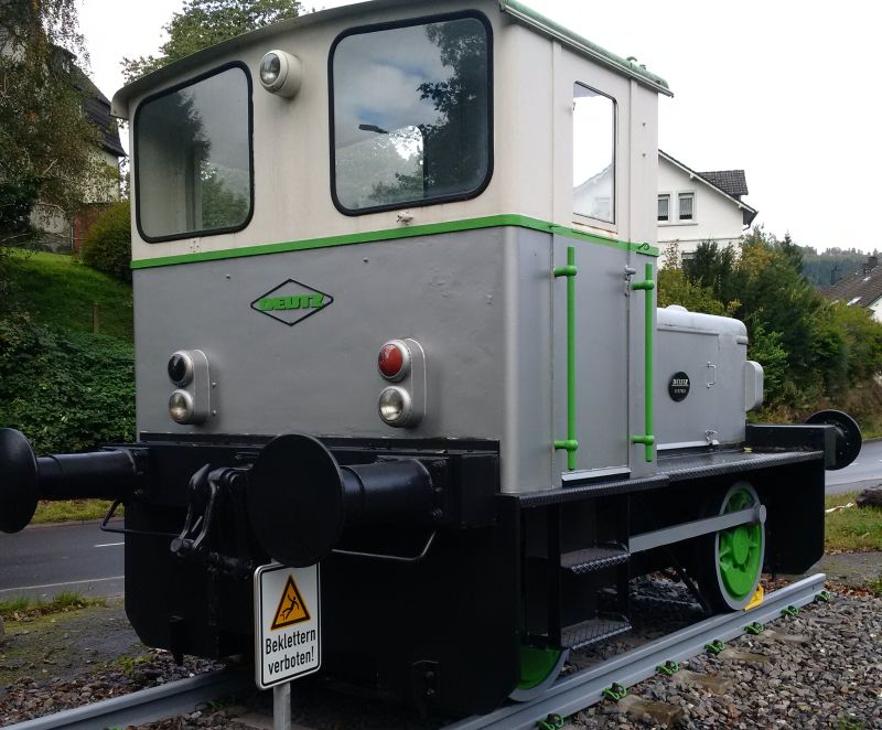 Deutz - Denkmals - Diesellok in Werdohl/Westfalen 911