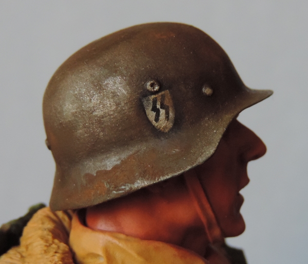 Buste division Totenkof Kharkov 1943... FINI  Dscn1969