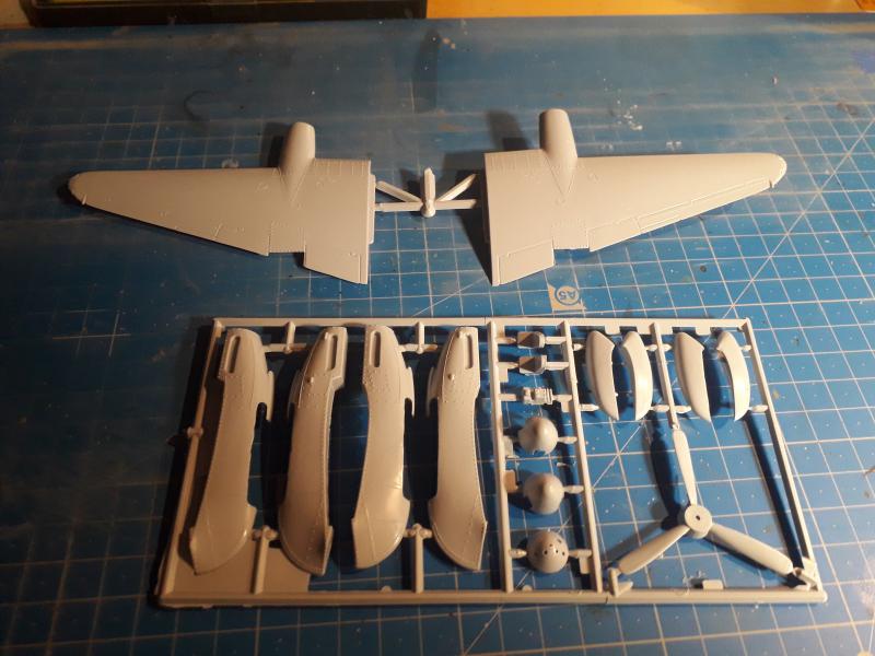 1/72 - DE HAVILLAND MOSQUITO FB MK VI - AIRFIX - OUVRE BOITE 1015