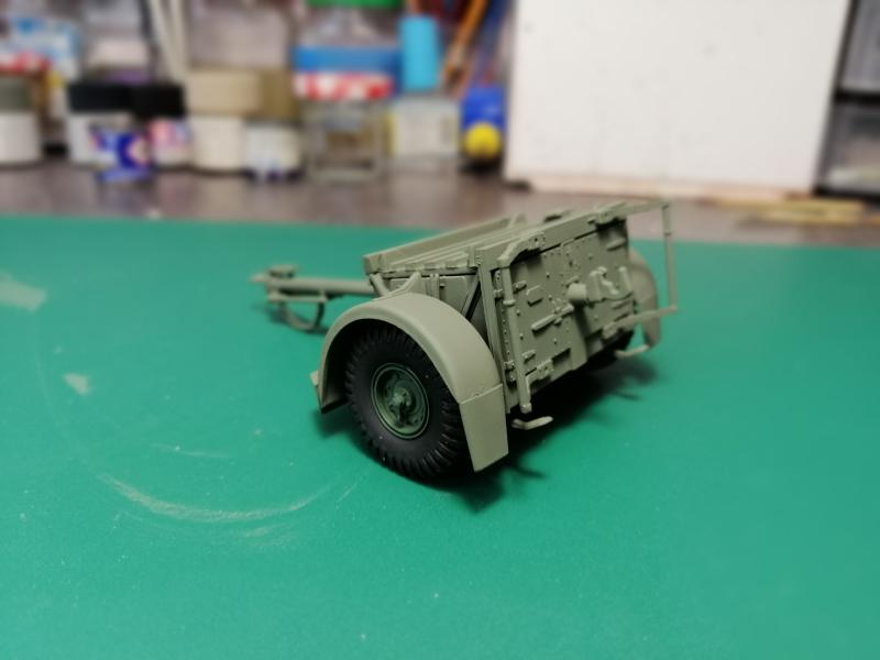 British 25 PDR. Field Gun & Quag Gun Tractor Canadian Ford F.G.T. Tamiya 1/35 2638