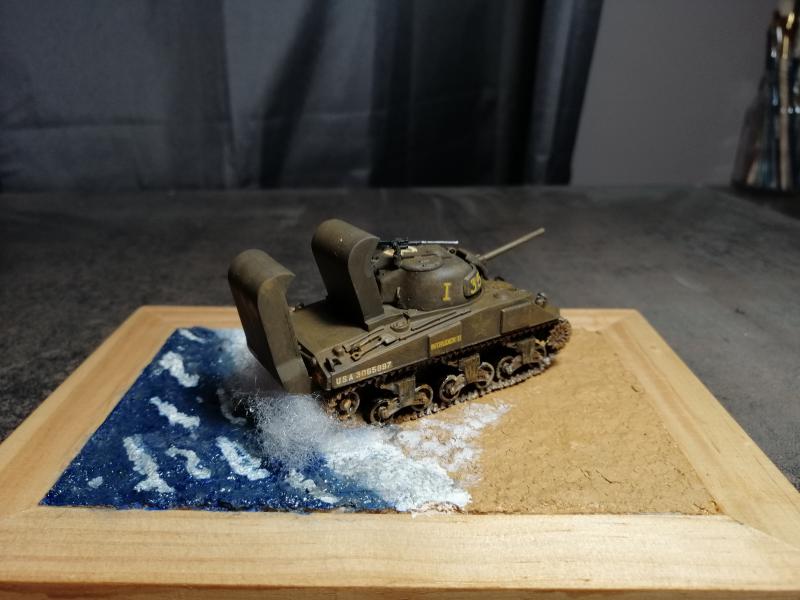 *1/72     Sherman M4 Heller  - Page 2 3128