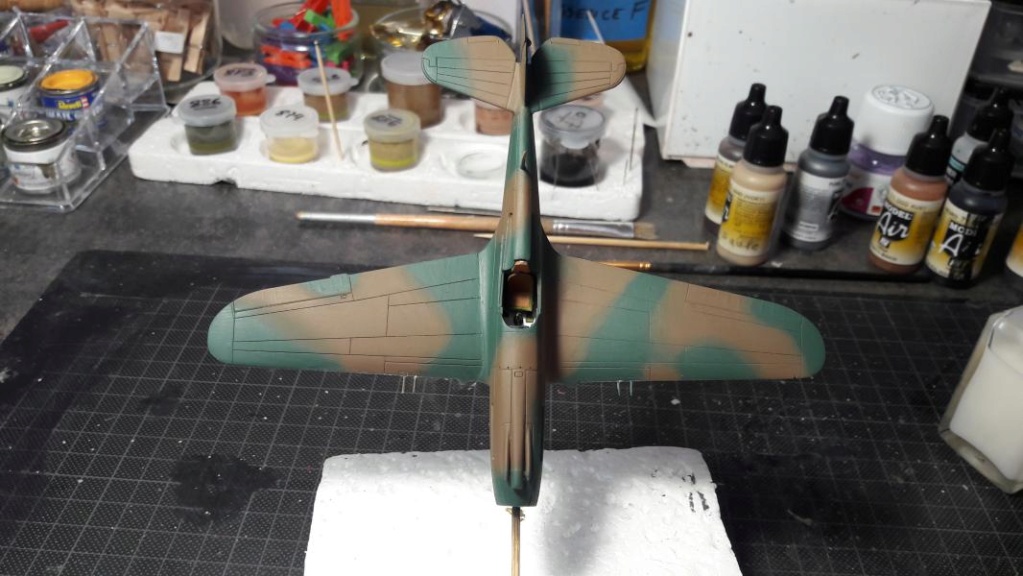 Curtiss Tomahawk Mk.IIB 1/72 de chez Airfix Avec son socle FINI!!!!!!! 3320