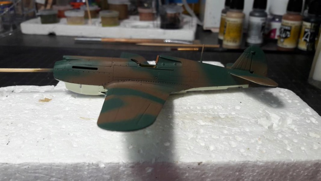 Curtiss Tomahawk Mk.IIB 1/72 de chez Airfix Avec son socle FINI!!!!!!! 3420