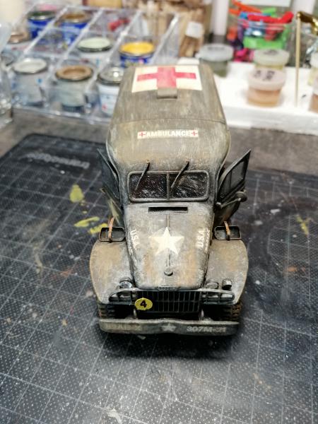 Dodge ambulance WC 54 1/35 Italier iVraiment FINI !!!!!! - Page 5 6413