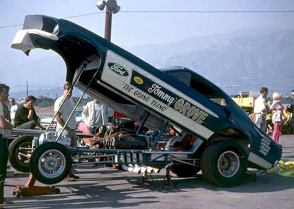 Ford C-600 "Tommy Grove Race Car Hauler" (AMT) [STANDBY] 9_grov10