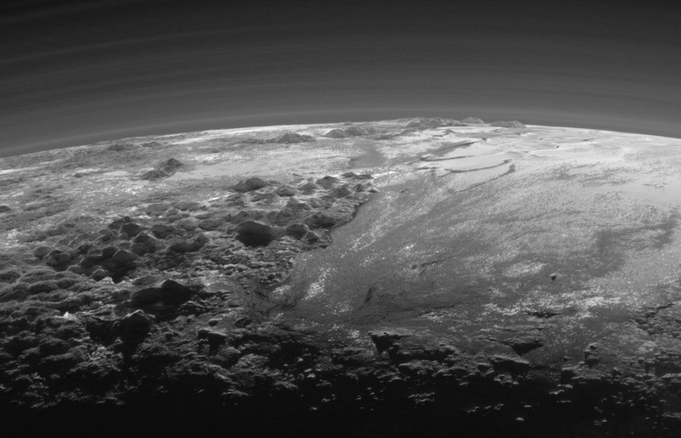 New Horizons : survol de Pluton (1/2) - Page 38 Nh-apl10