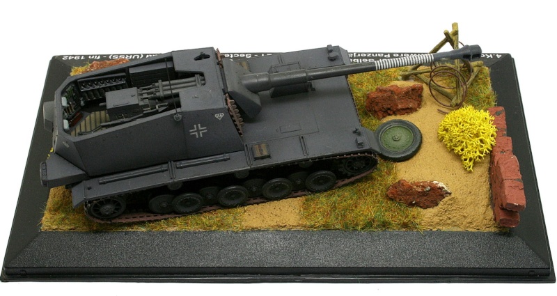 [TRUMPETER] Panzer Selbstfahrlafette V  "Stürer Emil" /  "Moritz" (74) Sturer14
