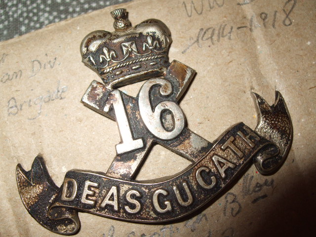 Cap badges canadiens WWI 16y_ca10