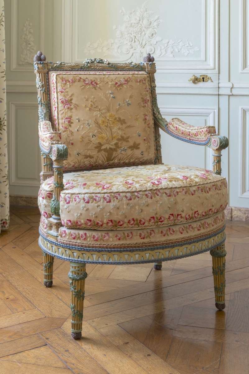 Mobilier de Marie-Antoinette au Petit Trianon Downlo11