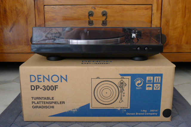 Denon DP-300F Belt-drive Turntable with Built-in Phono Preamp (Used) SOLD P1100931
