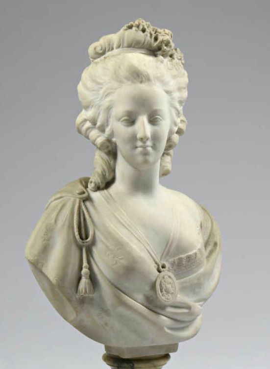 Collection bustes de Marie Antoinette - Page 4 Sans_t12
