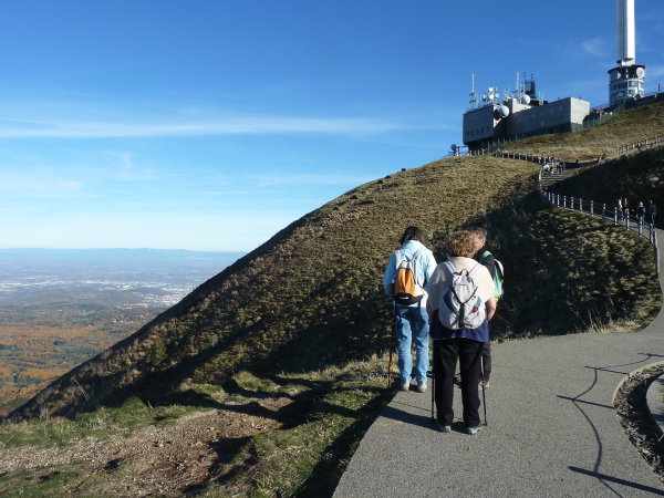 Le sentier des muletiers sur le Puy de Dôme U_vue10