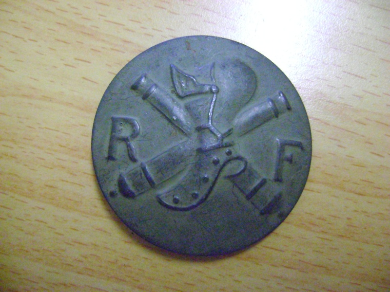 insigne de chars de combat. Dsc01210