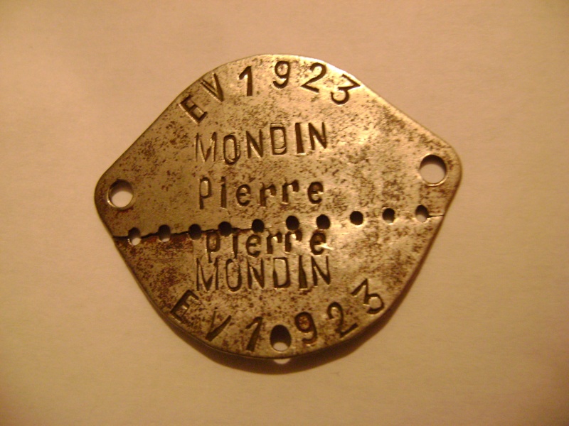 plaques - Les plaques d'identité Françaises 39/40 - Page 2 Dsc03710