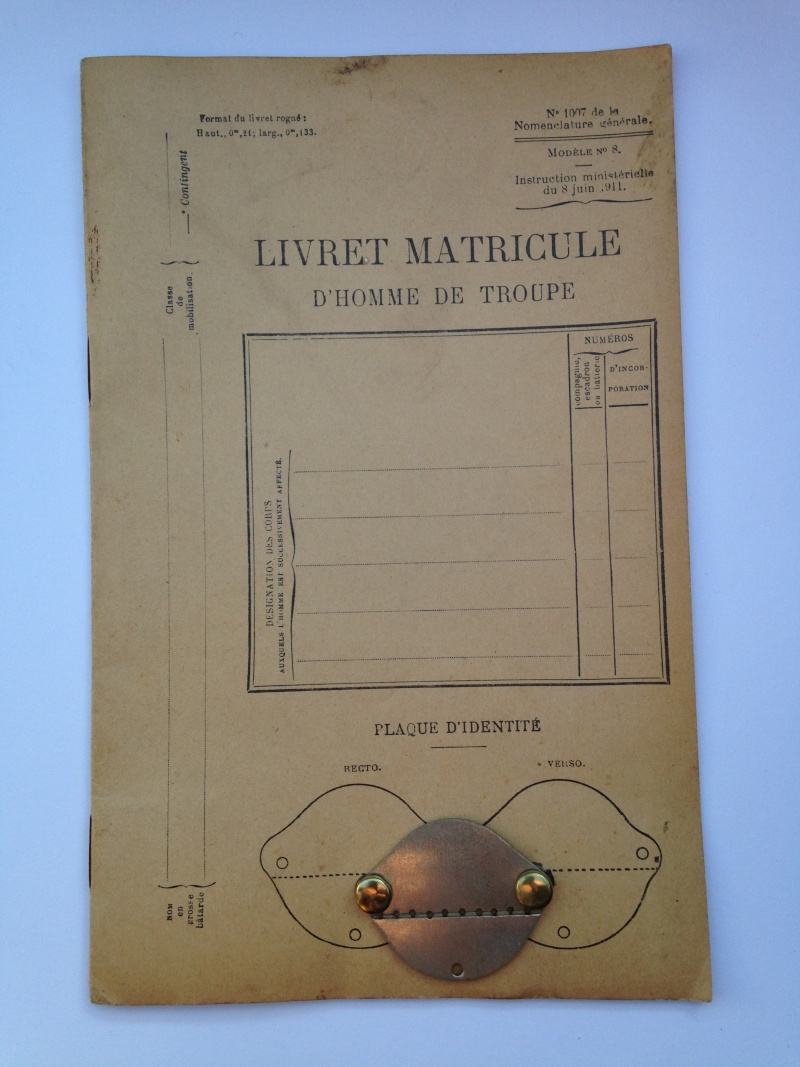 un peu de papier : livret et manuels Img_2017