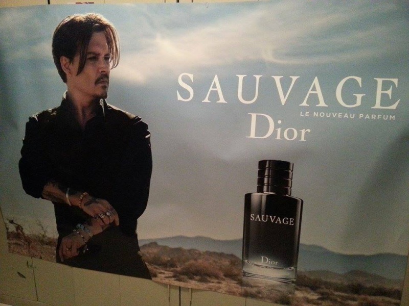 Johnny, la nouvelle égérie du parfum Dior - Page 10 12076810