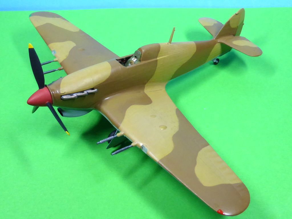 [Airfix vs Revell] - Hawker Hurricane Mk IIC en duo - Page 7 Amk27710